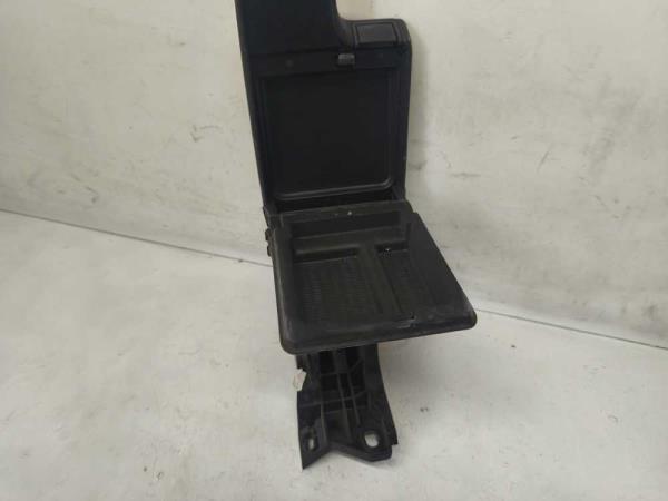 ACCOUDOIR BMW - Vue 2